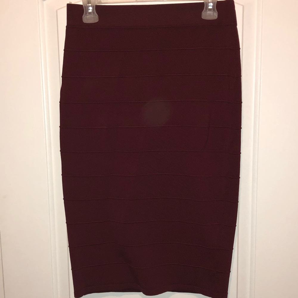 Burgundy skirt size L